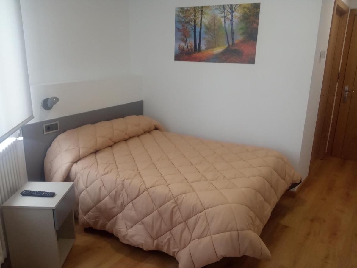 Hostal Outarelo Ourense Eksteriør bilde